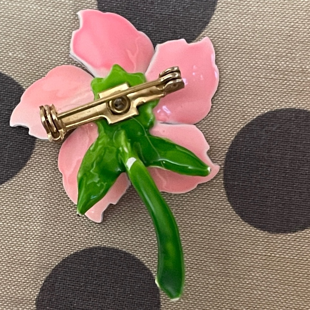 Pink Enamel Flower Brooch with Green Stem - Picture 4 of 5